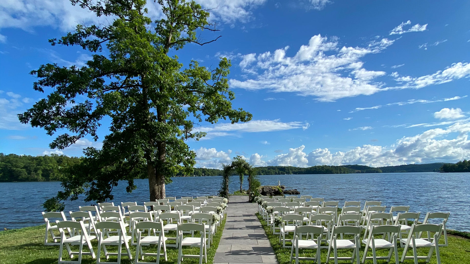 Comfortable Seating Lakeside wedding Venue